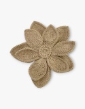 Ciemnobeżowa broszka szydełkowa kwiat handmade - duża przestrzenna ozdoba ręcznie robiona