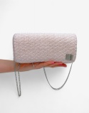 Jasnoróżowa torebka szydełkowa kopertówka handmade – elegancka mała torebka ręcznie robiona