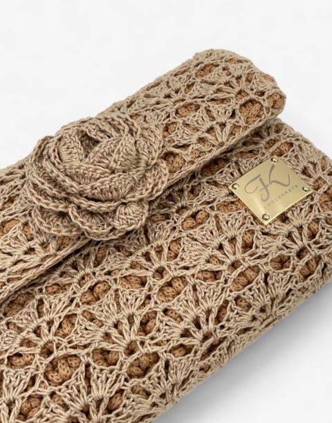 Bezowa mini torebka szydełkowa kopertówka handmade – elegancka mini torebka ręcznie robiona