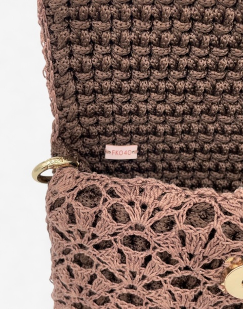 Brązowa mini torebka szydełkowa kopertówka handmade – elegancka torebka ręcznie robiona