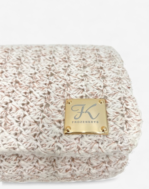 Biała torebka szydełkowa z metalizowaną nicią miedzianą handmade – elegancka torebka ręcznie robiona