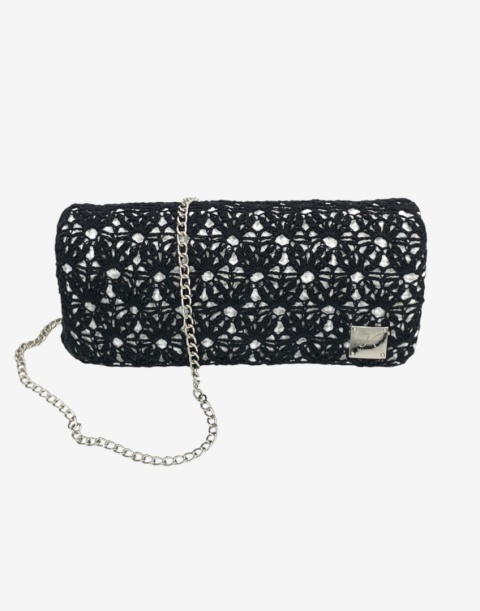 Czarna torebka szydełkowa z koronkowym pokryciem – elegancka torebka ręcznie robiona