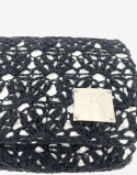 Czarna torebka szydełkowa z koronkowym pokryciem – elegancka torebka ręcznie robiona