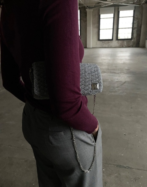 Szara torebka szydełkowa z metalizowaną nicią handmade – elegancka torebka ręcznie robiona