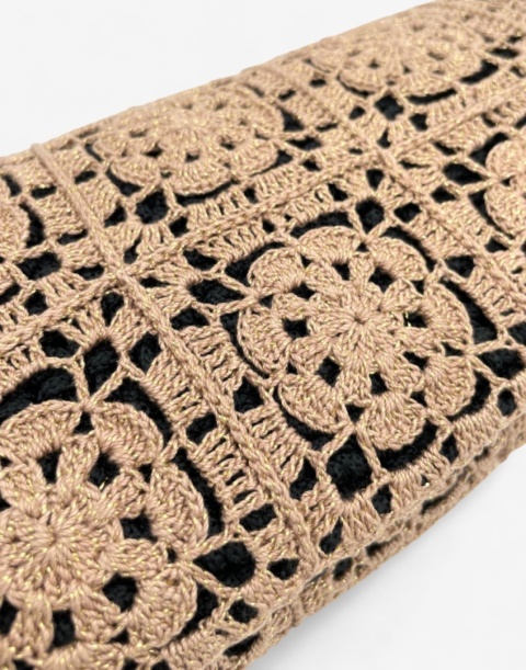 Złota torebka szydełkowa z metalizowaną nicią w granny square handmade – elegancka torebka ręcznie robiona